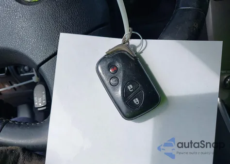 2010 Lexus Is 350C z USA, uszkodzony, nr VIN JTHFE2C23A2501571